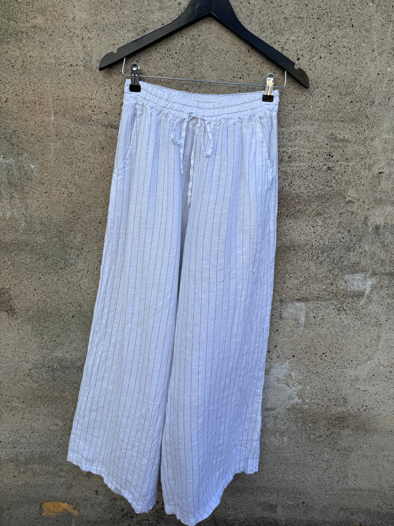 Qnuz 9069 Dolly bukser striped linen white