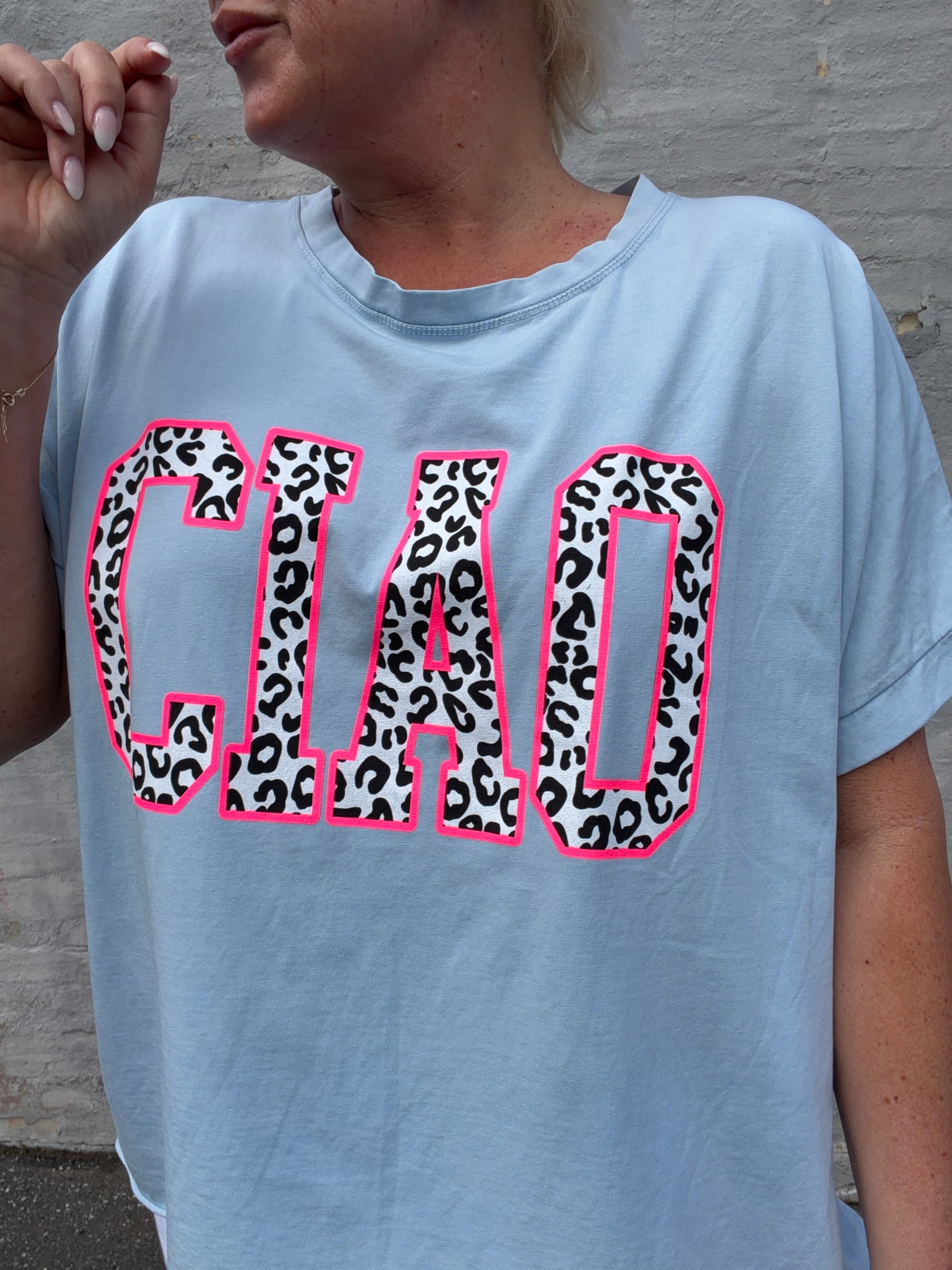 By Engbork Ciao oversize T-shirt light blue