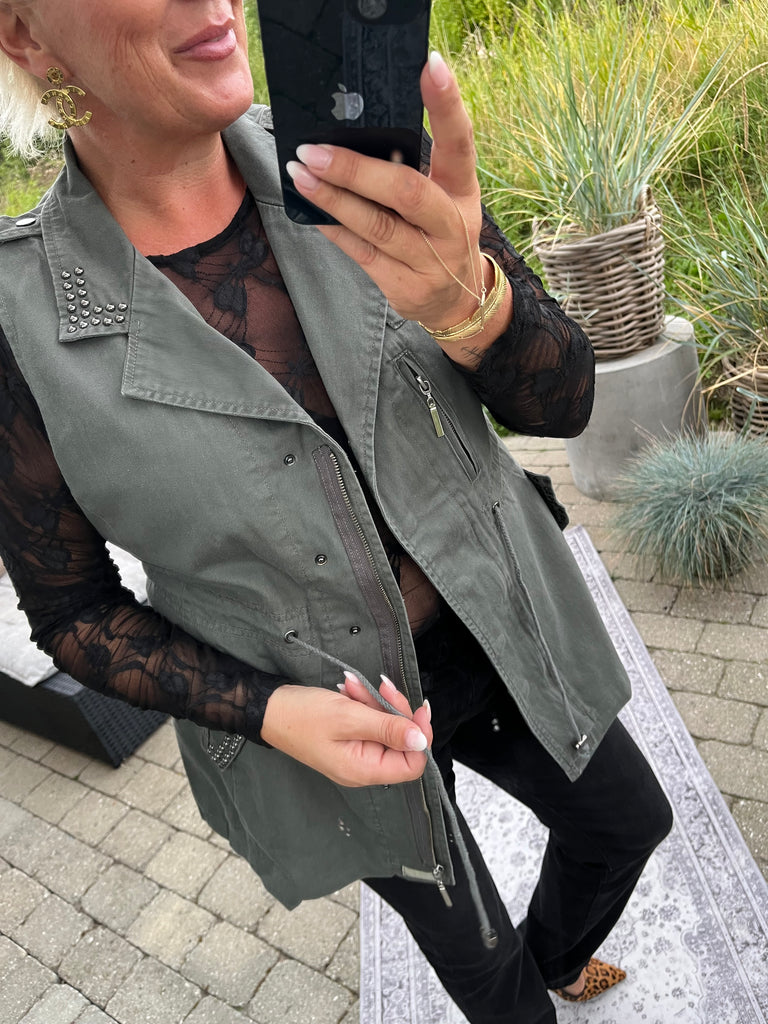 LECOCO 12743 Vega Moe vest army