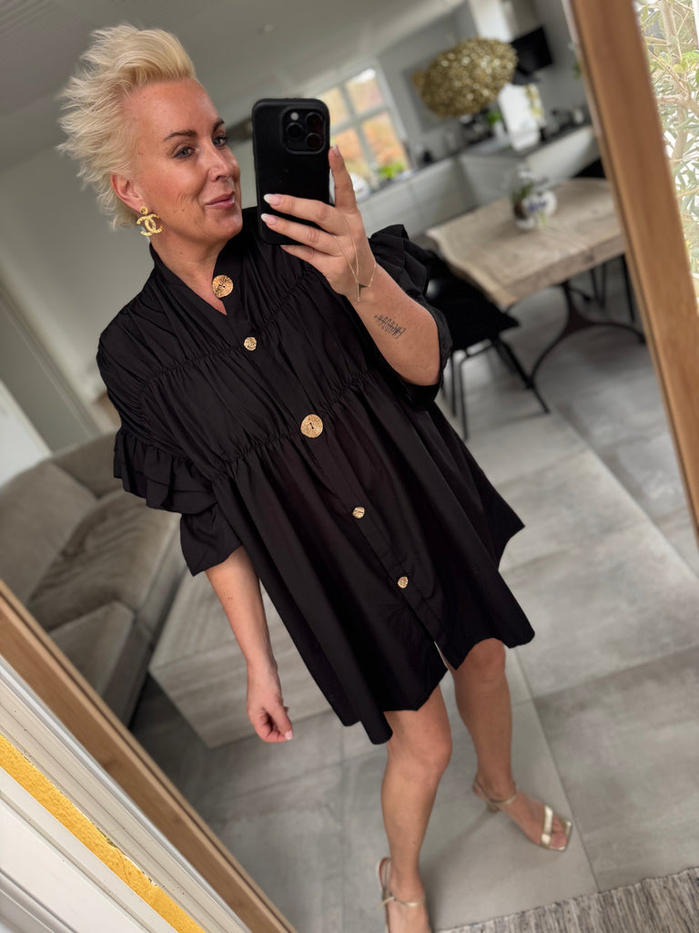 By Engbork Koko 9523 kjole kort black