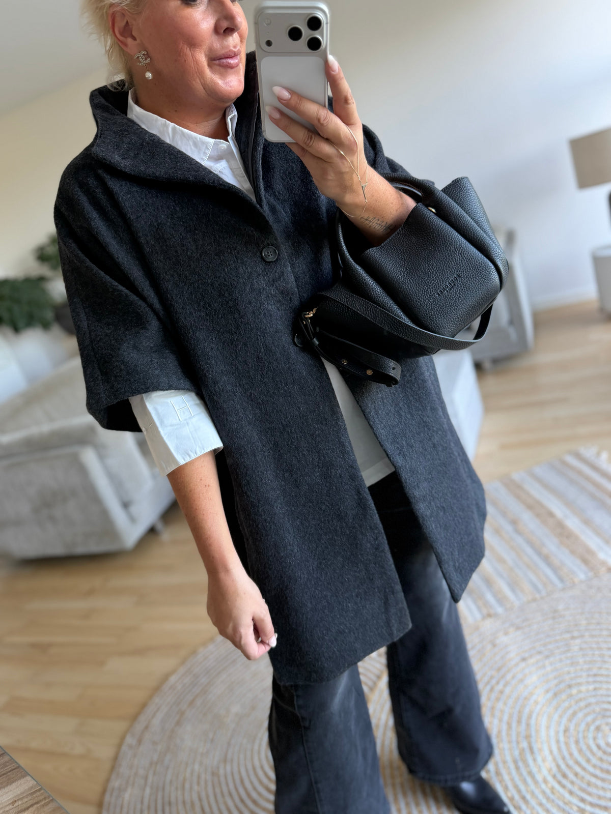 Sofie Schnoor S263400 Palomina cape dark grey