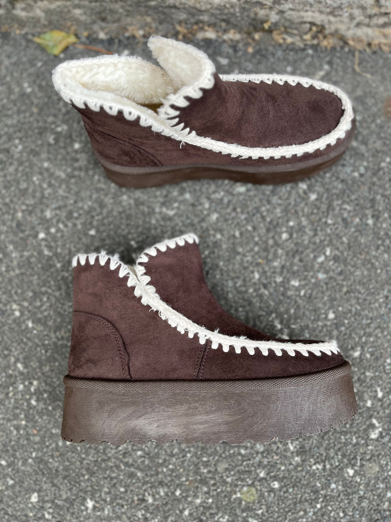 Boho Love B1274 teddy boots brown