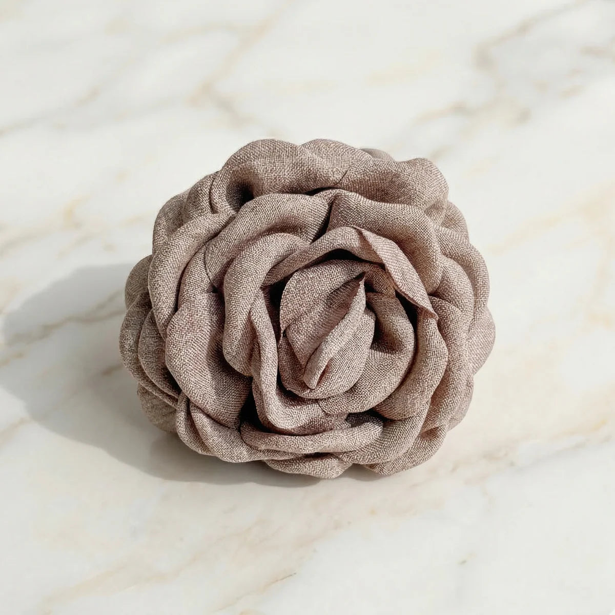 Namiso Hana rose hårspænde small taupe