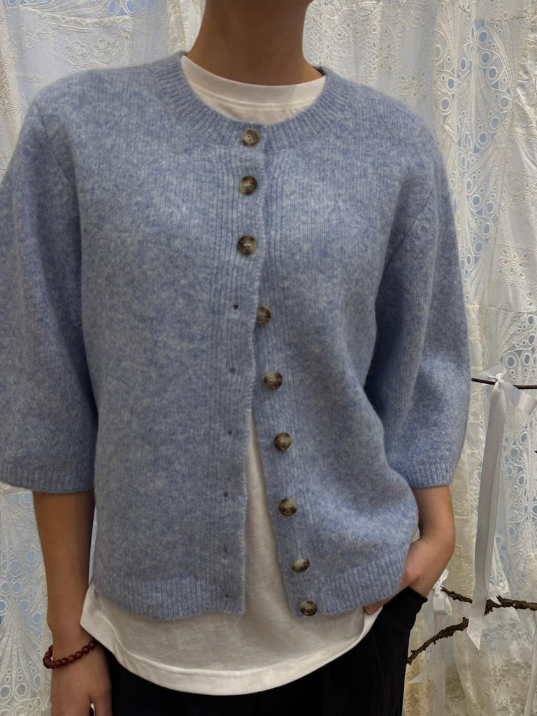 Love & Divine love1508 strik cardigan light