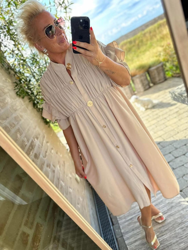 By Engbork Koko 9519 kjole lang beige