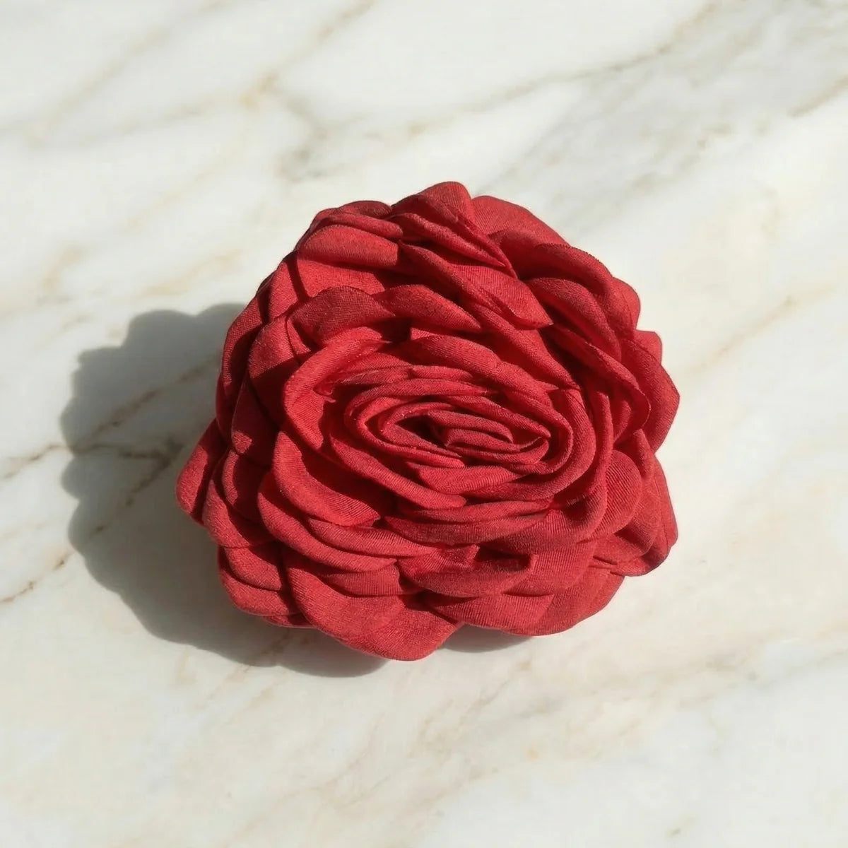 Namiso Hana rose hårspænde big red