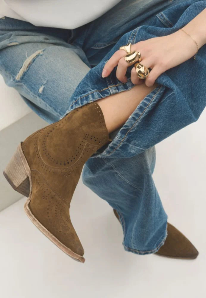 BUKELA Napoli støvle suede wood