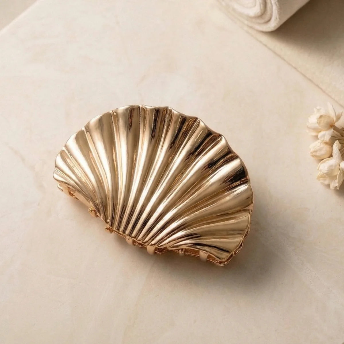 Namiso Shell spirit stor guld