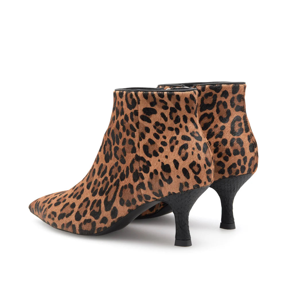 Woden Vera short boot leo