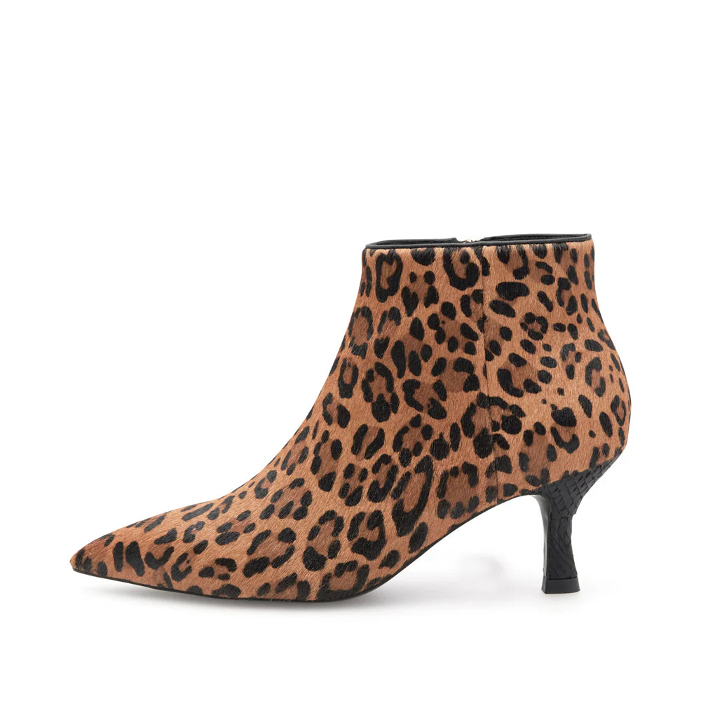 Woden Vera short boot leo