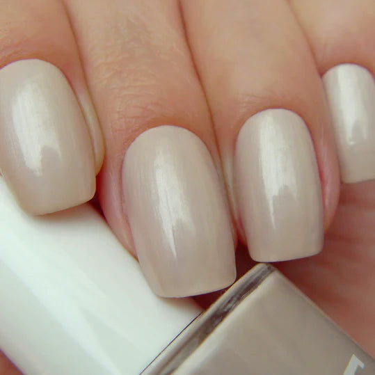 FNUG neglelak FN61 hip newcomer