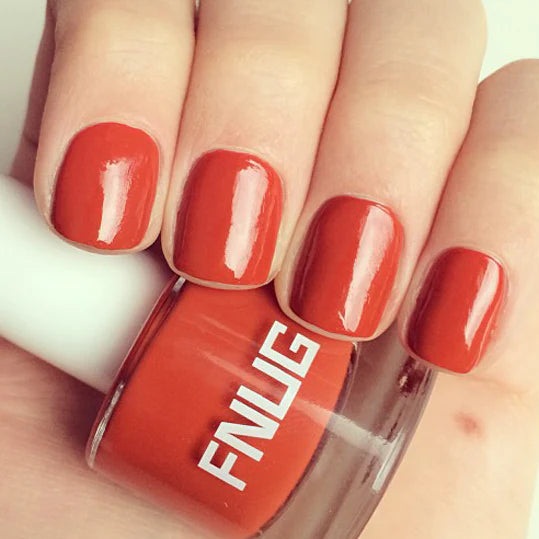 FNUG neglelak FN30 hot pants