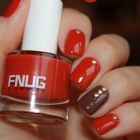 FNUG neglelak FN30 hot pants