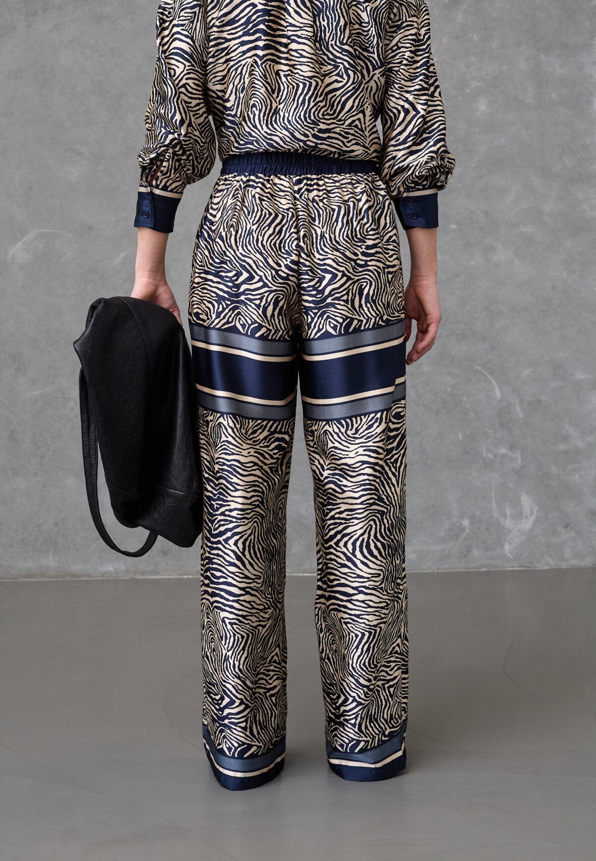 Love & Divine love1024-60 bukser navy zebra
