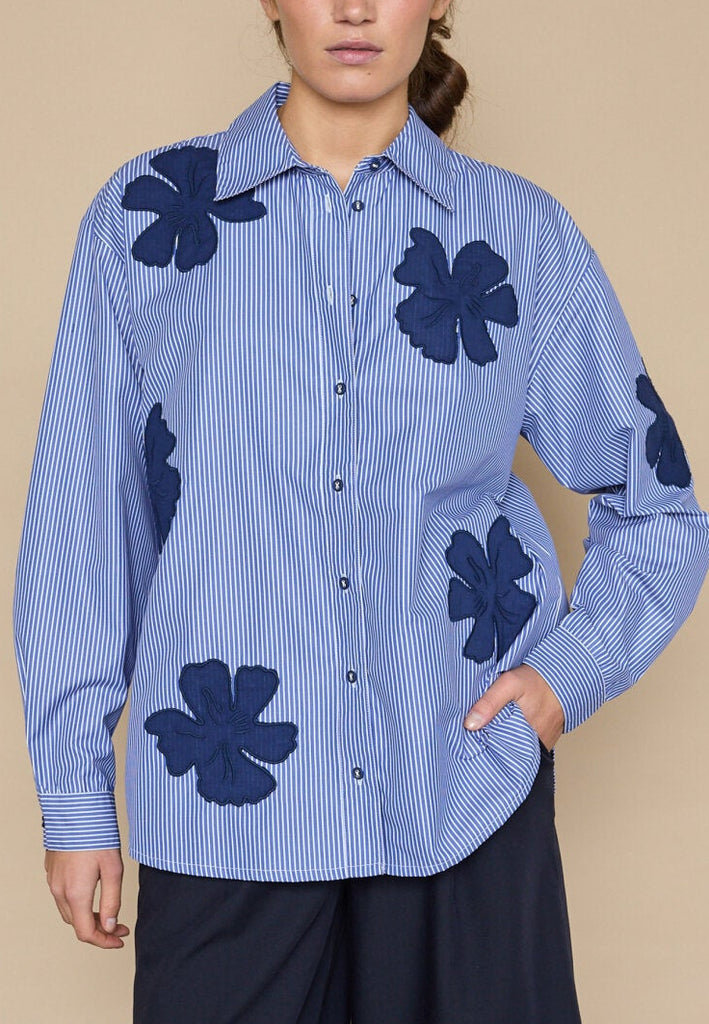 Love & Divine love1499 shirt blue flower