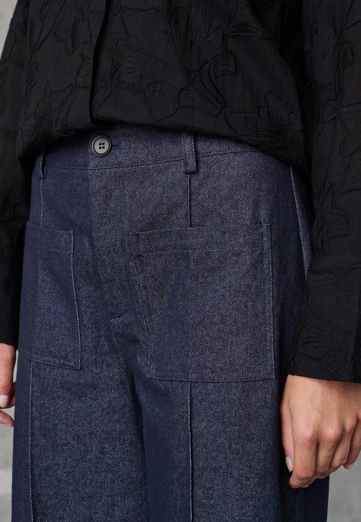 Love & Divine love1534-1 pants navy new