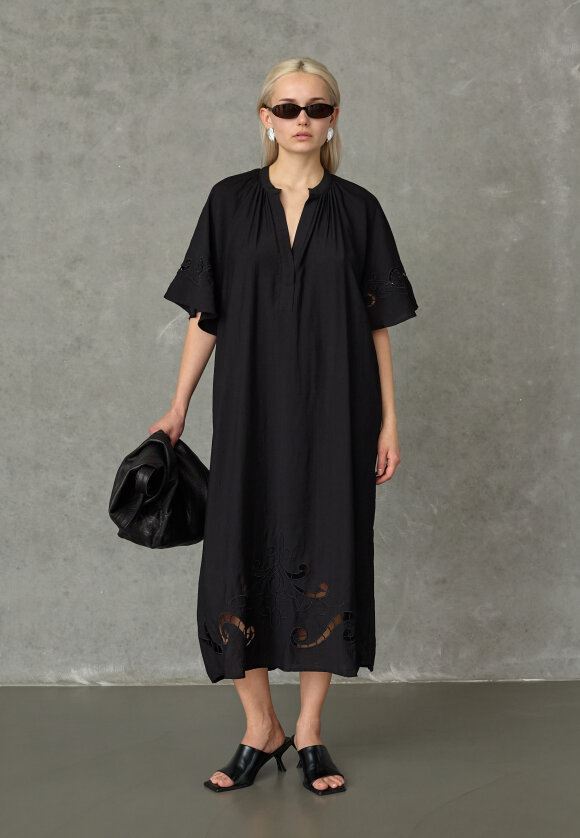 Love & Divine love1606 dress black