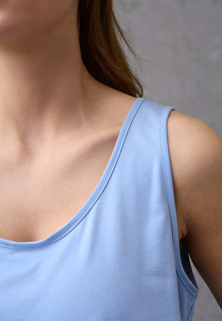 Love & Divine love445-2 top mid blue