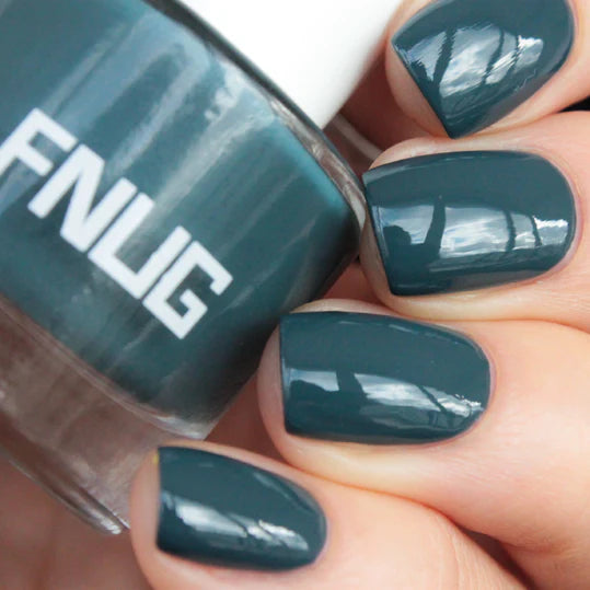 FNUG neglelak FN28 peace sign