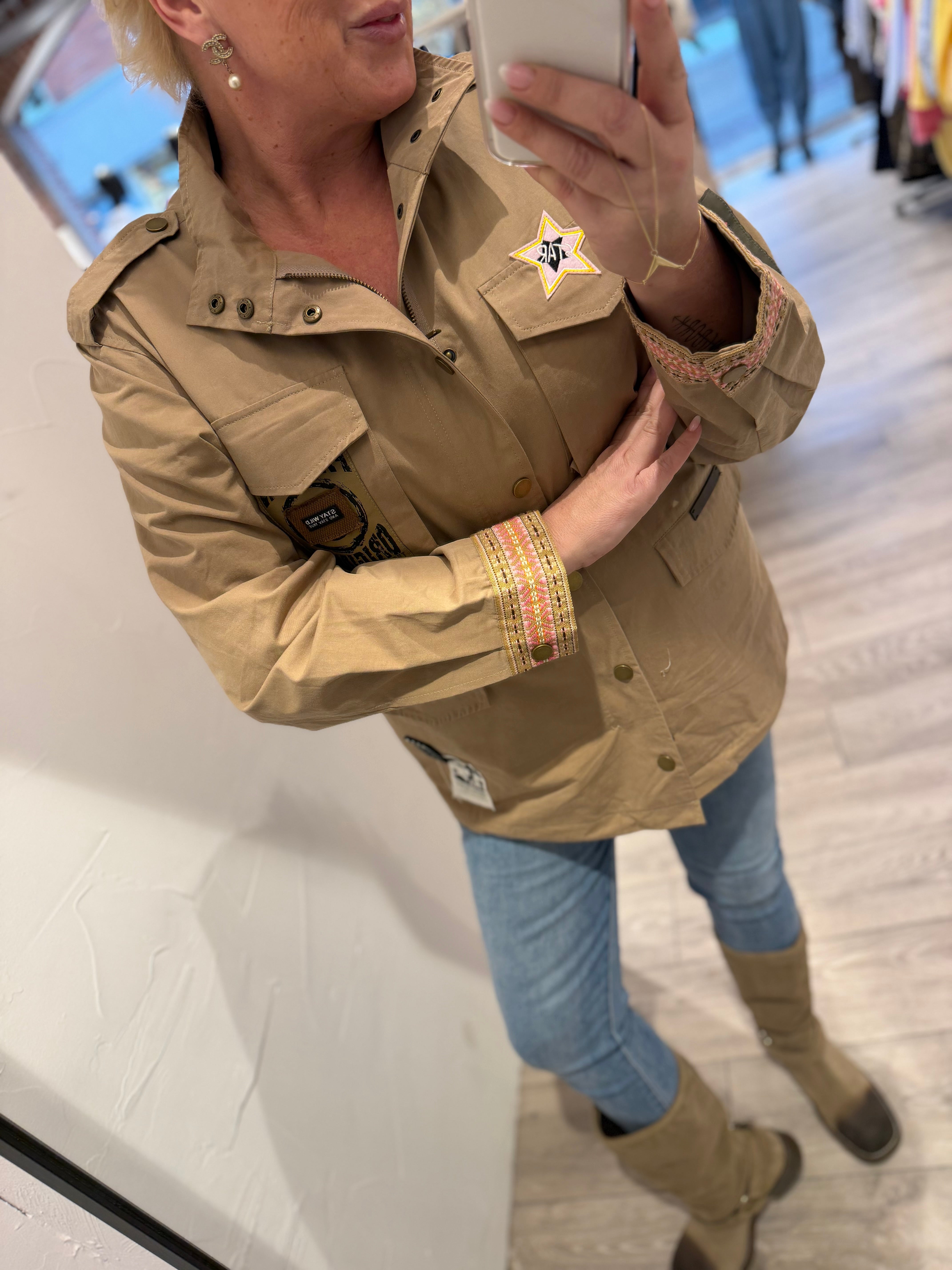 Boho Love B1326 safari jakke sand