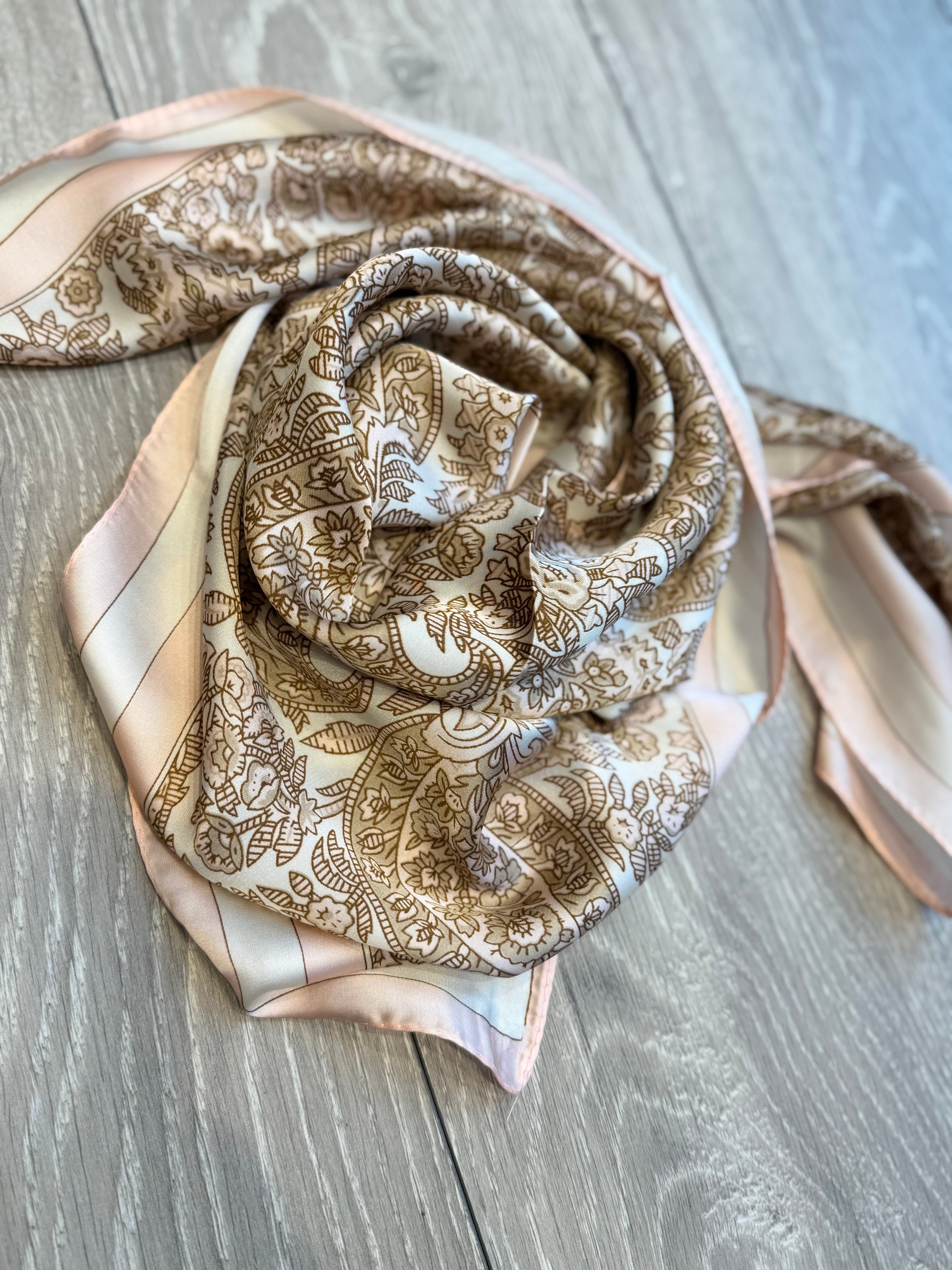 By Engbork tørklæde rose print