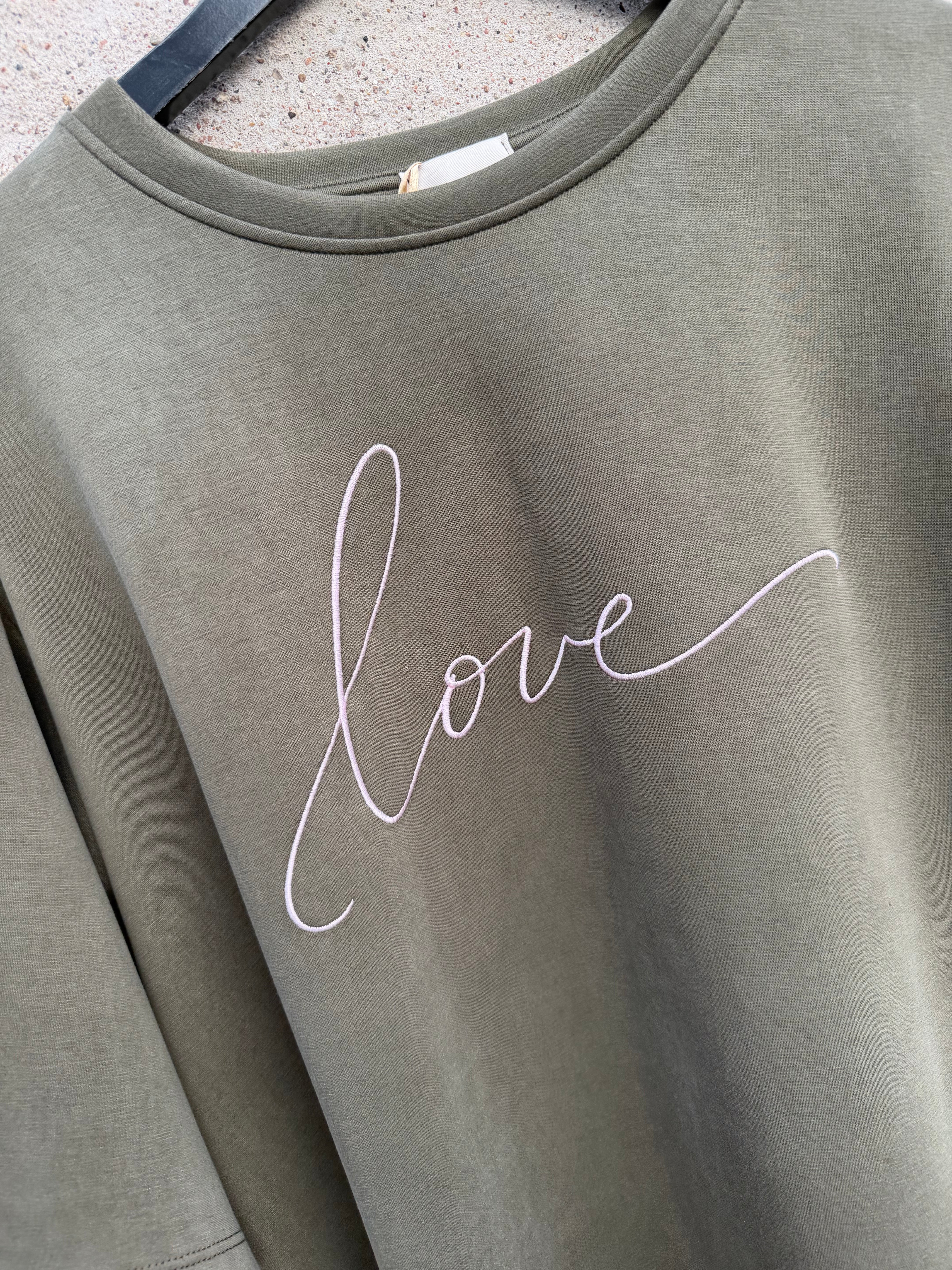Boho Love B1426 love blouse army