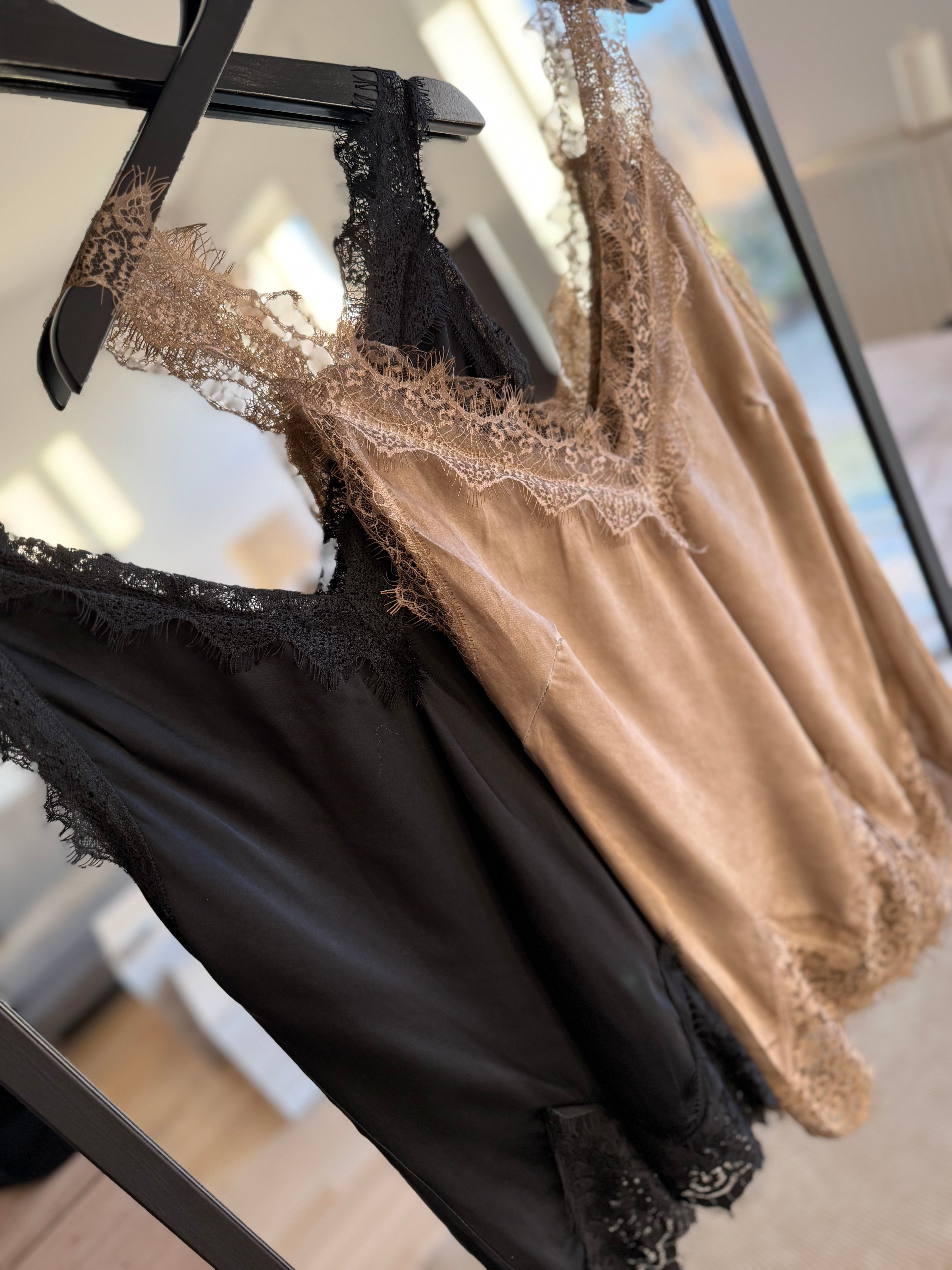 Costamani 2600200 Mila lace top golden