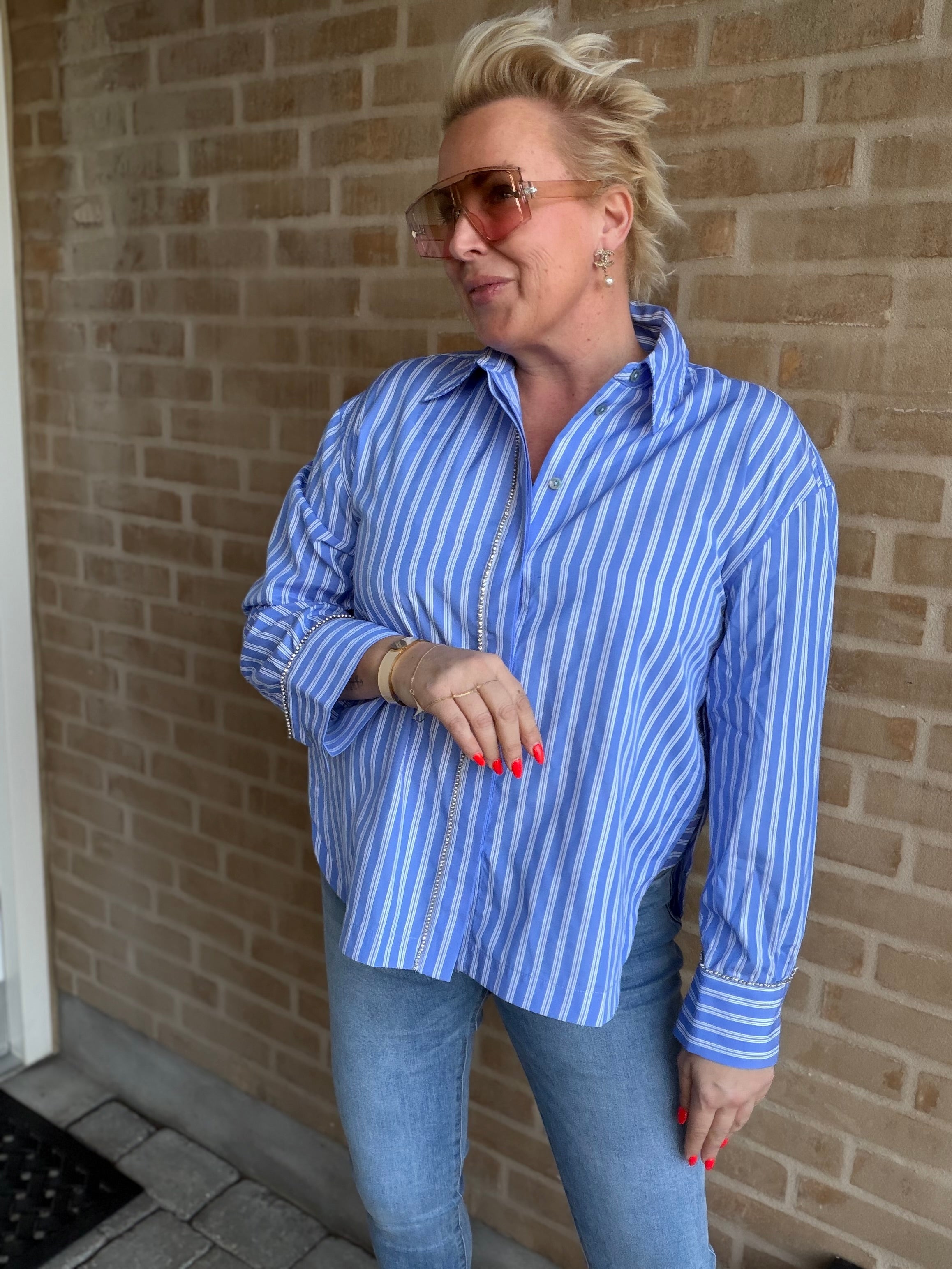 Love & Divine love1441 shirt blue stripes