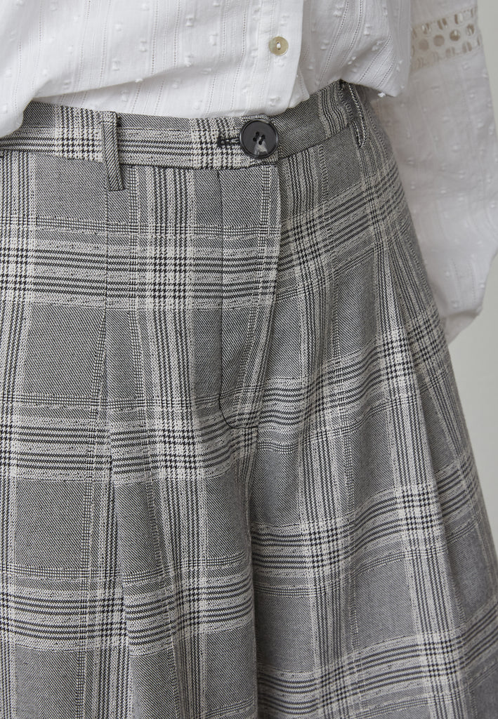 Love & Divine love1288 habit bukser check