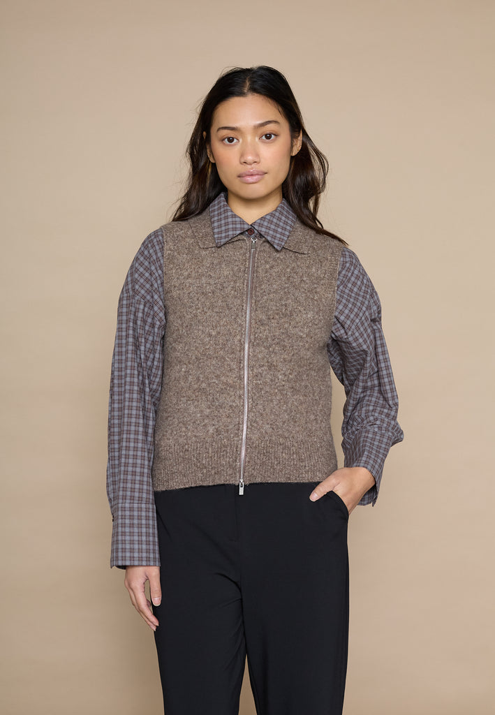 Love & Divine love1454 knit vest brown