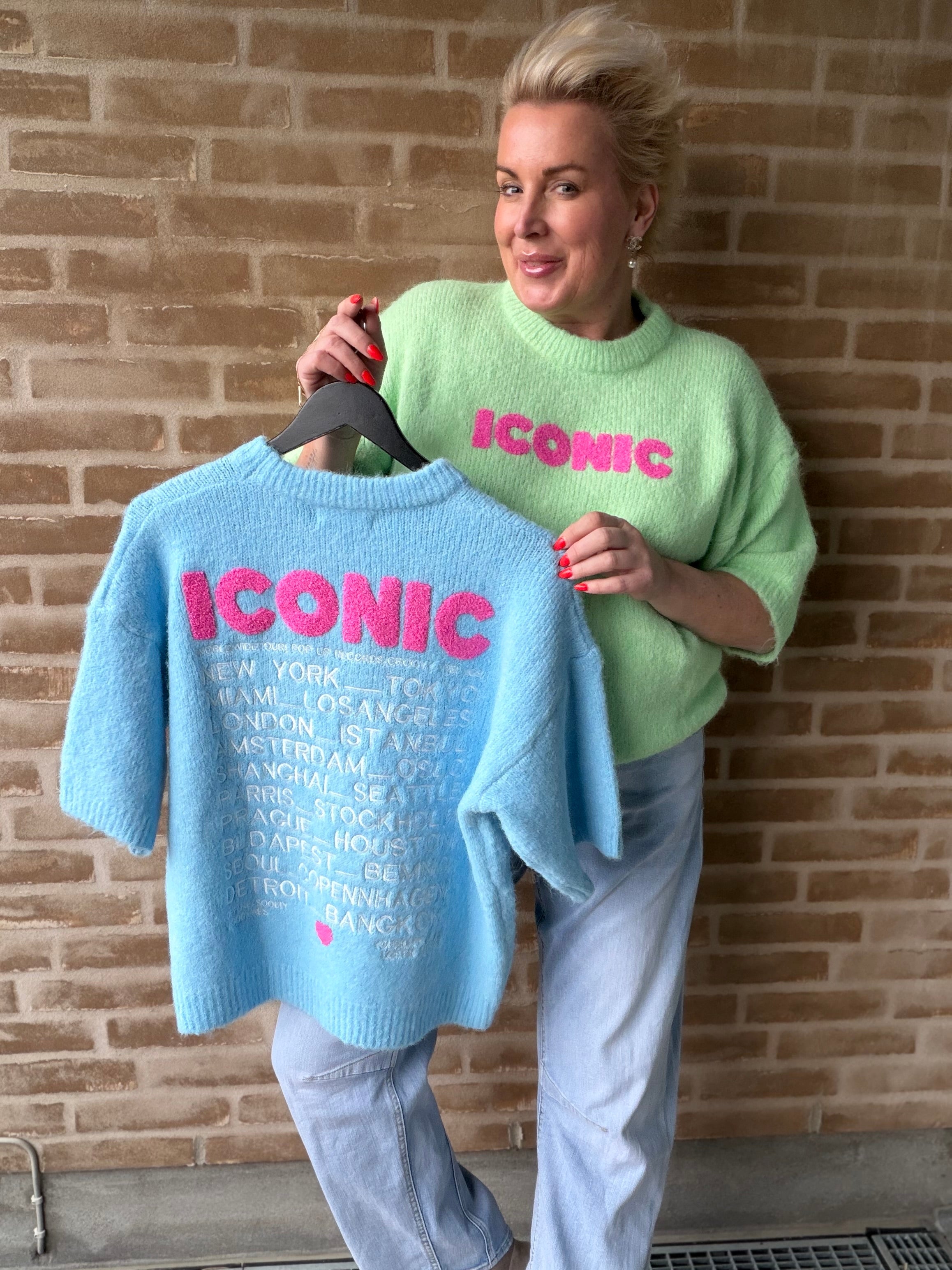 By Engbork iconic strik light blue