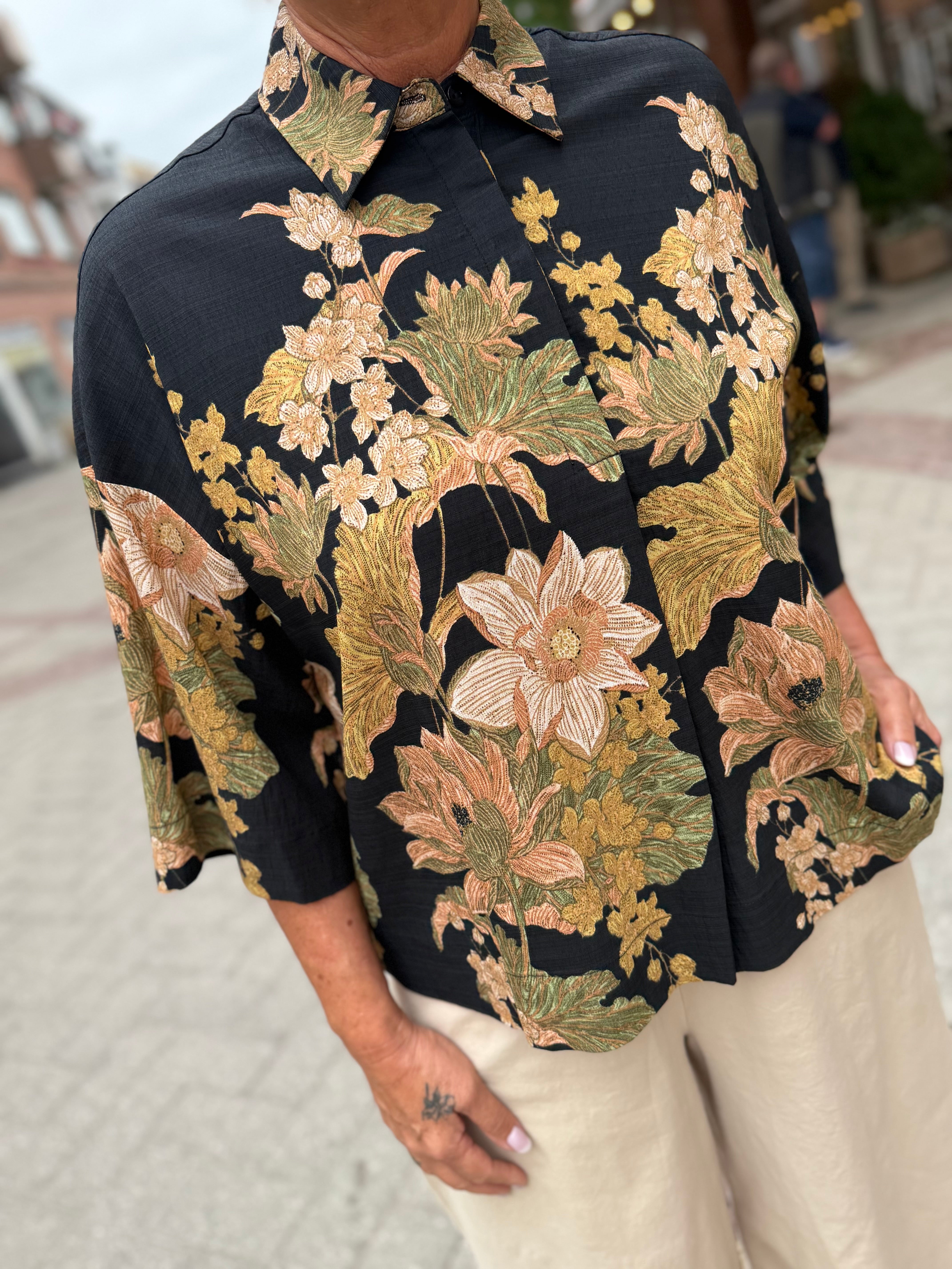 Love & Divine love1553 shirt paisley