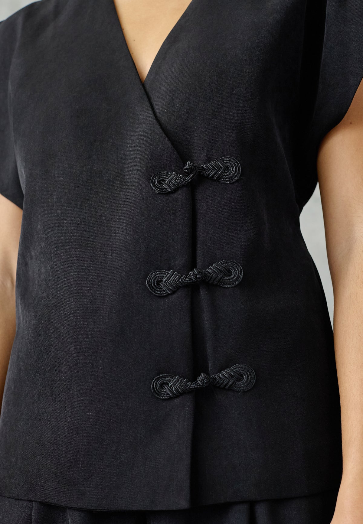 Love & Divine love1632 top vest black