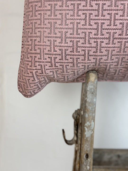 Gaspar 2601112 Ida cushion pillow rose/sand