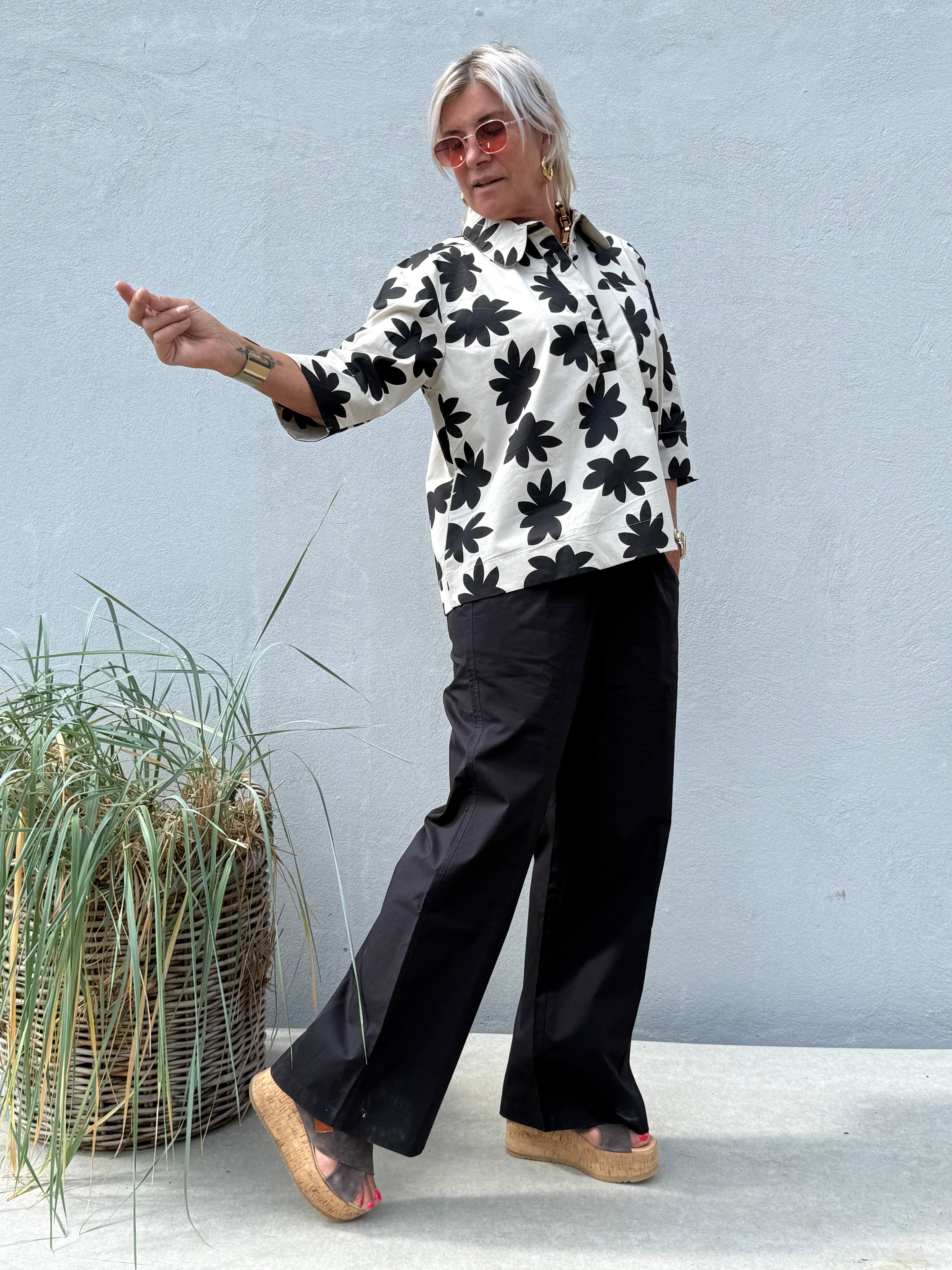 Gaspar 2607317 Porto blouse big flower black