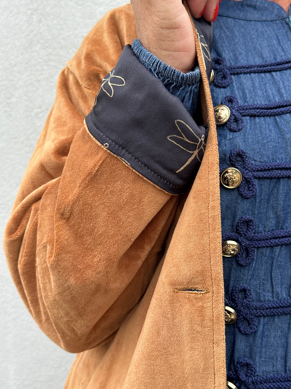 Gaspar 2607508 Utah logo velvet jacket camel