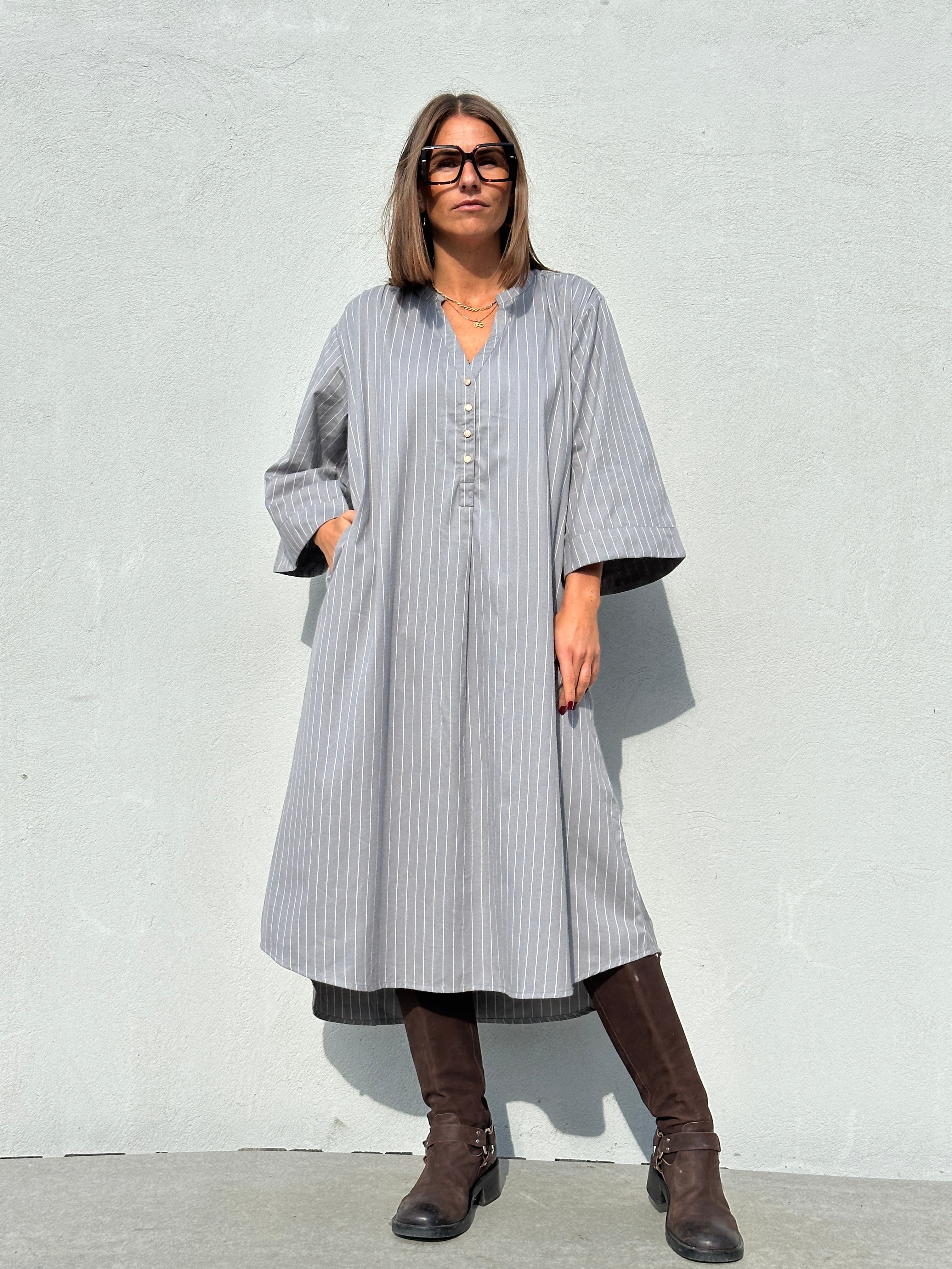 Gaspar 2607717 Mumbai stripe dress grey