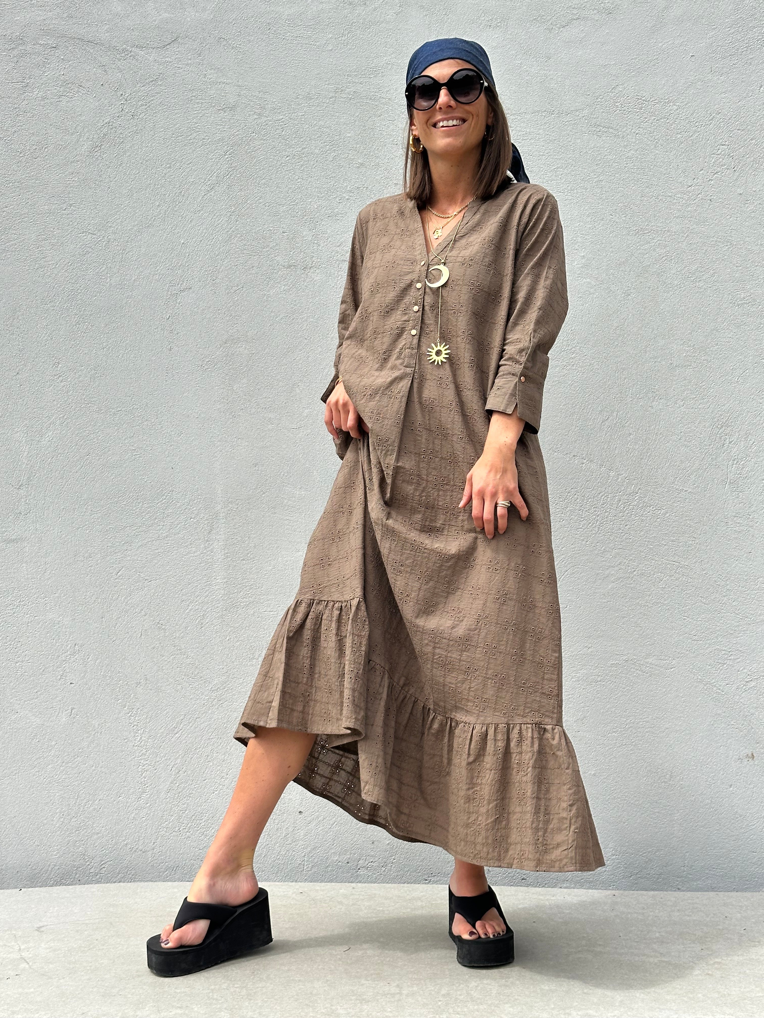 Gaspar 2607768 Loule dress broderi anglaise dusty brown
