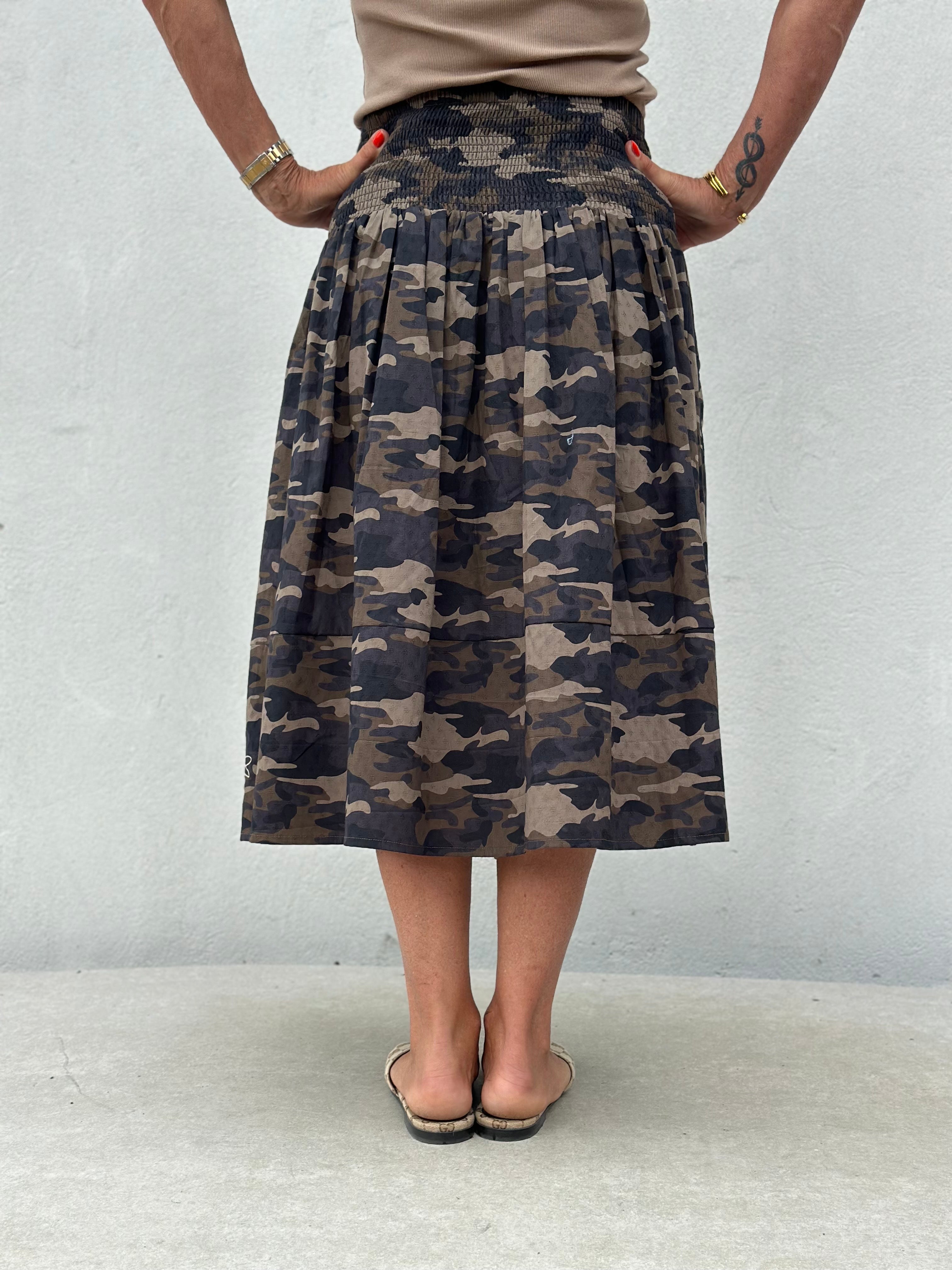 Gaspar 2607902 Vienna Camo skirt green