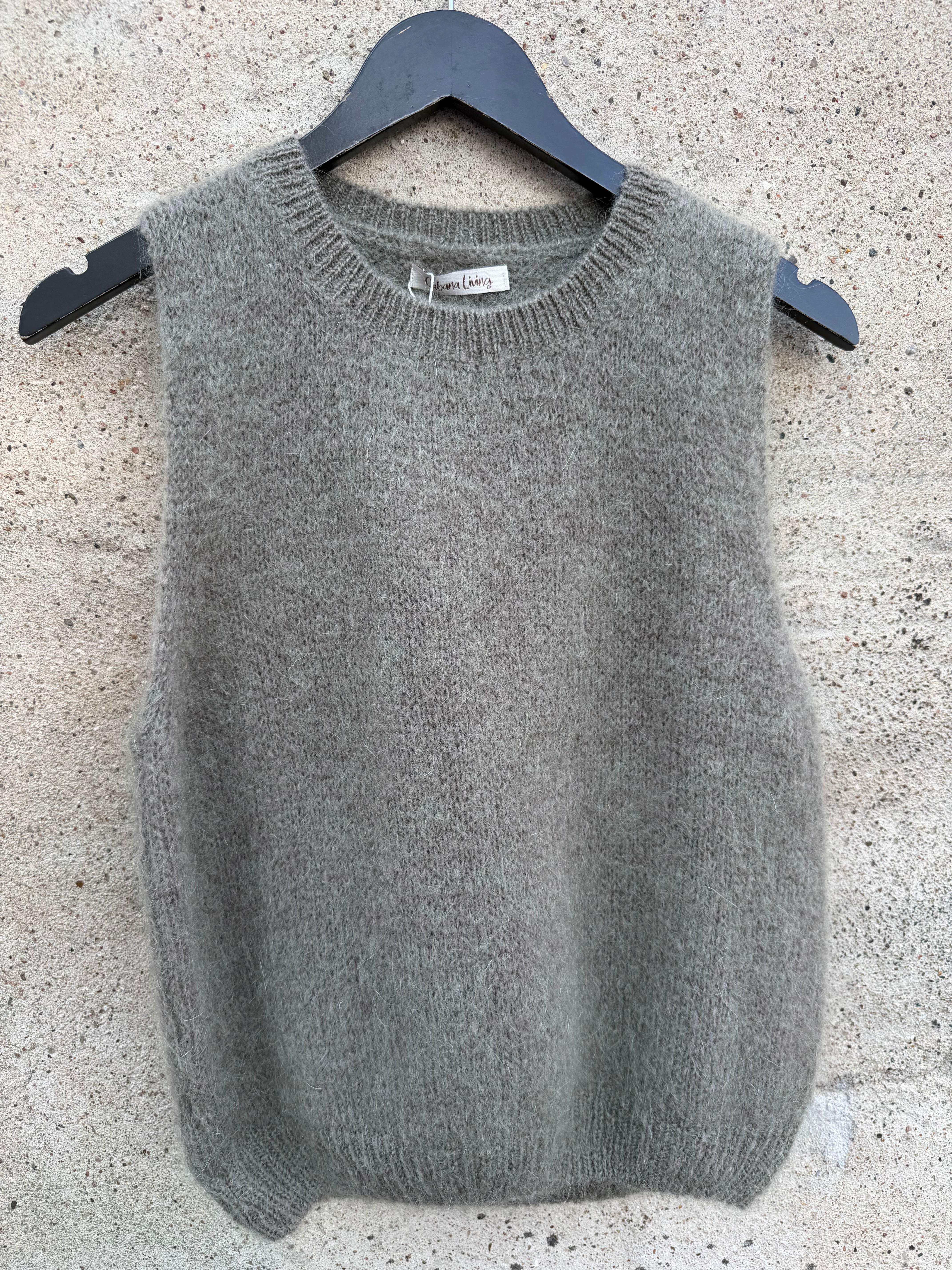 CABANA Living Valis mohair vest fango