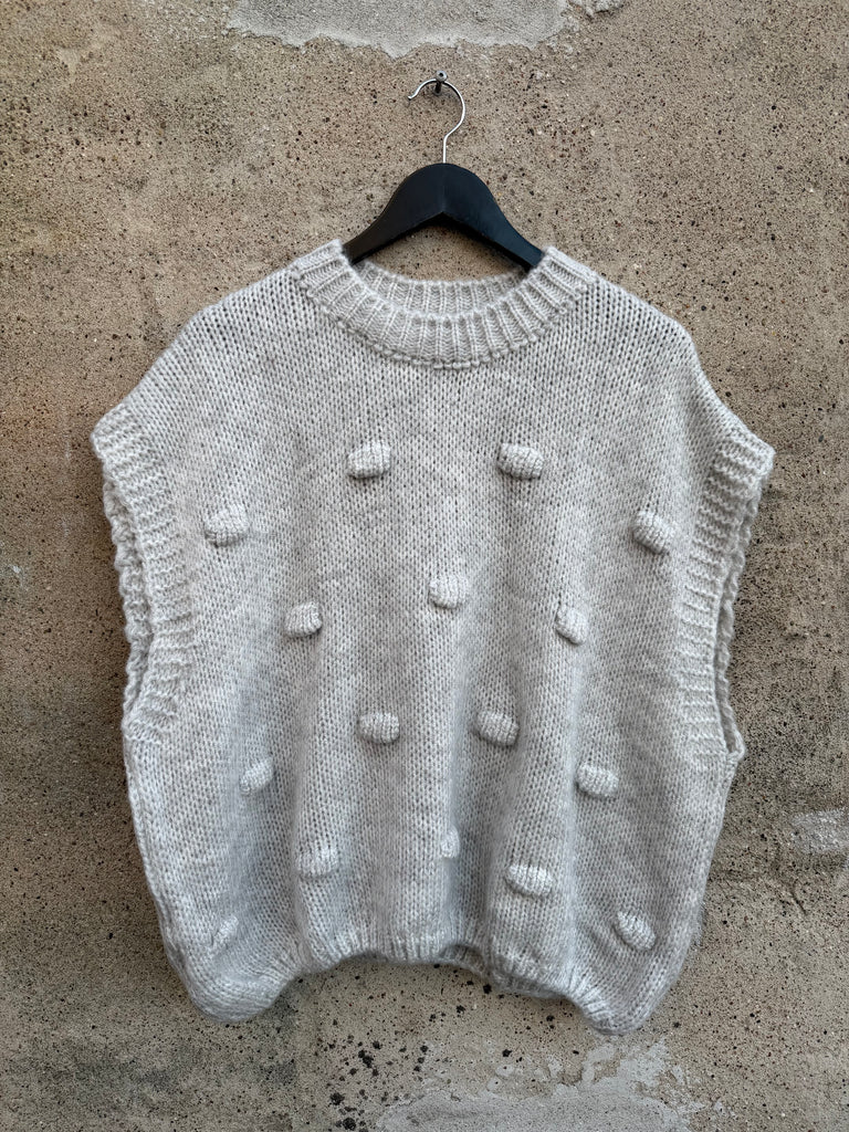 Boho Love B1299 strik vest grey dots