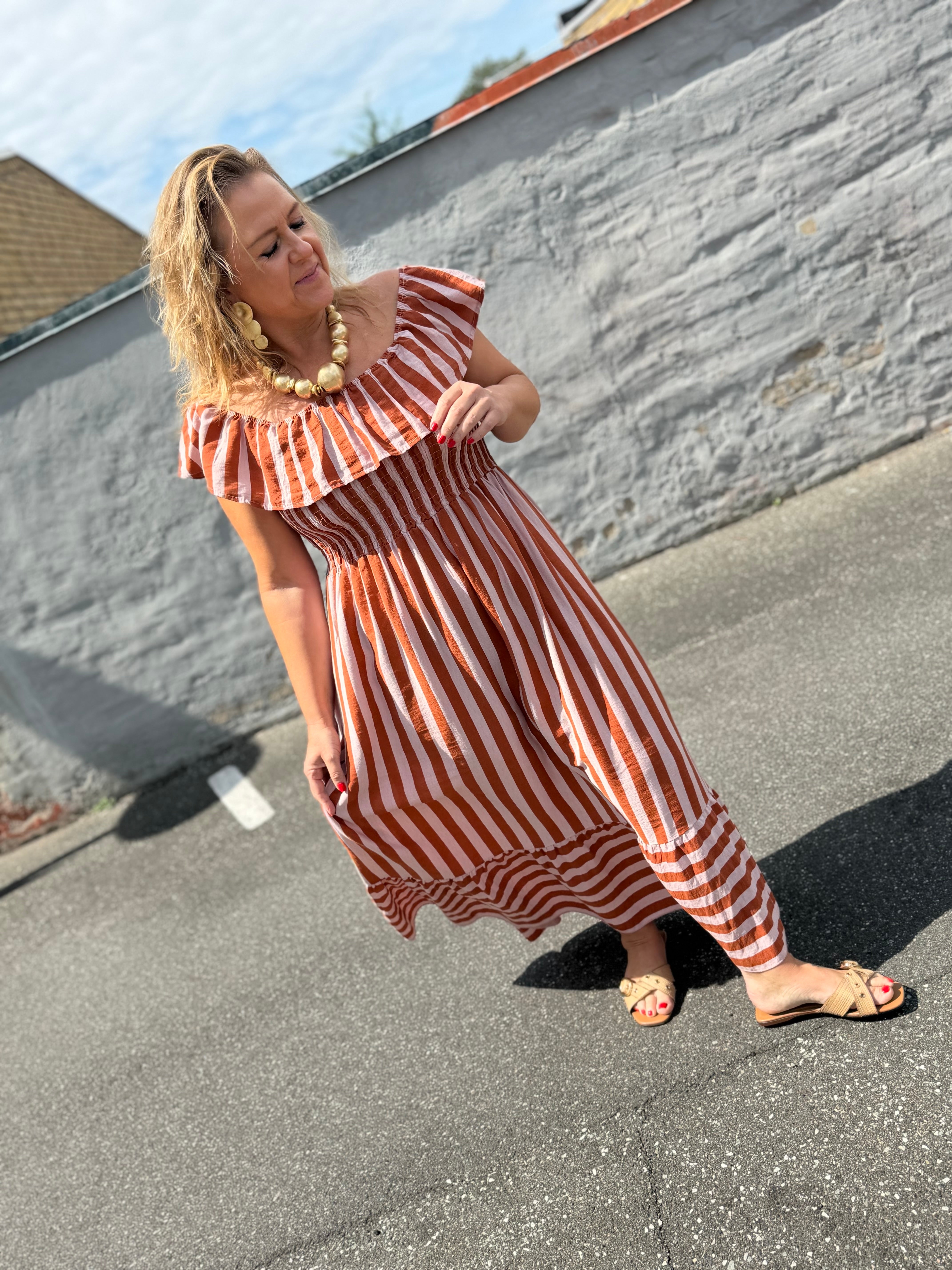 Qnuz 9417 dress stripe smock toscana