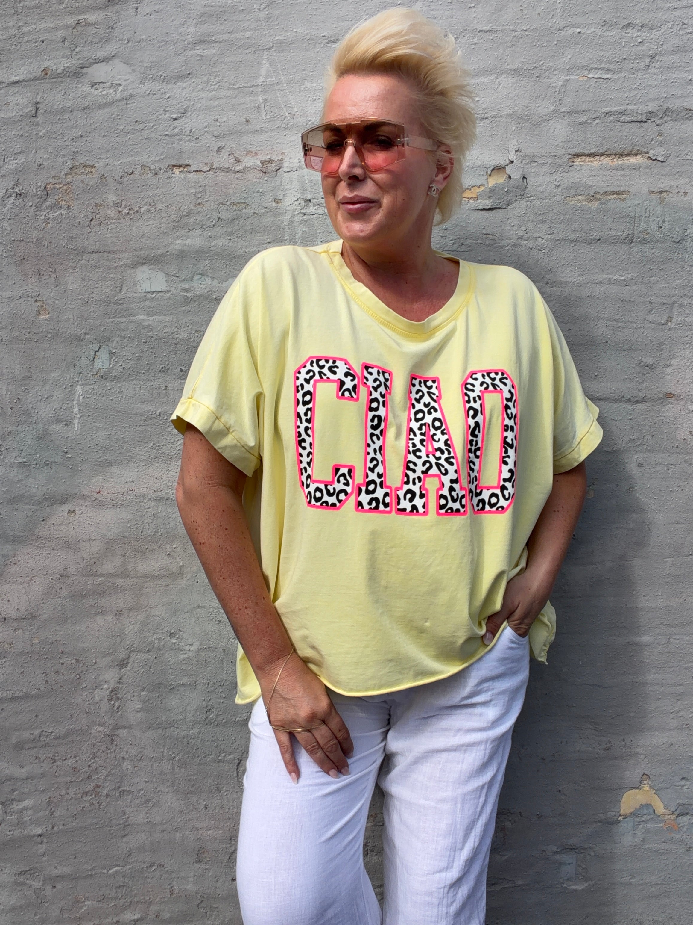 By Engbork Ciao oversize T-shirt yellow