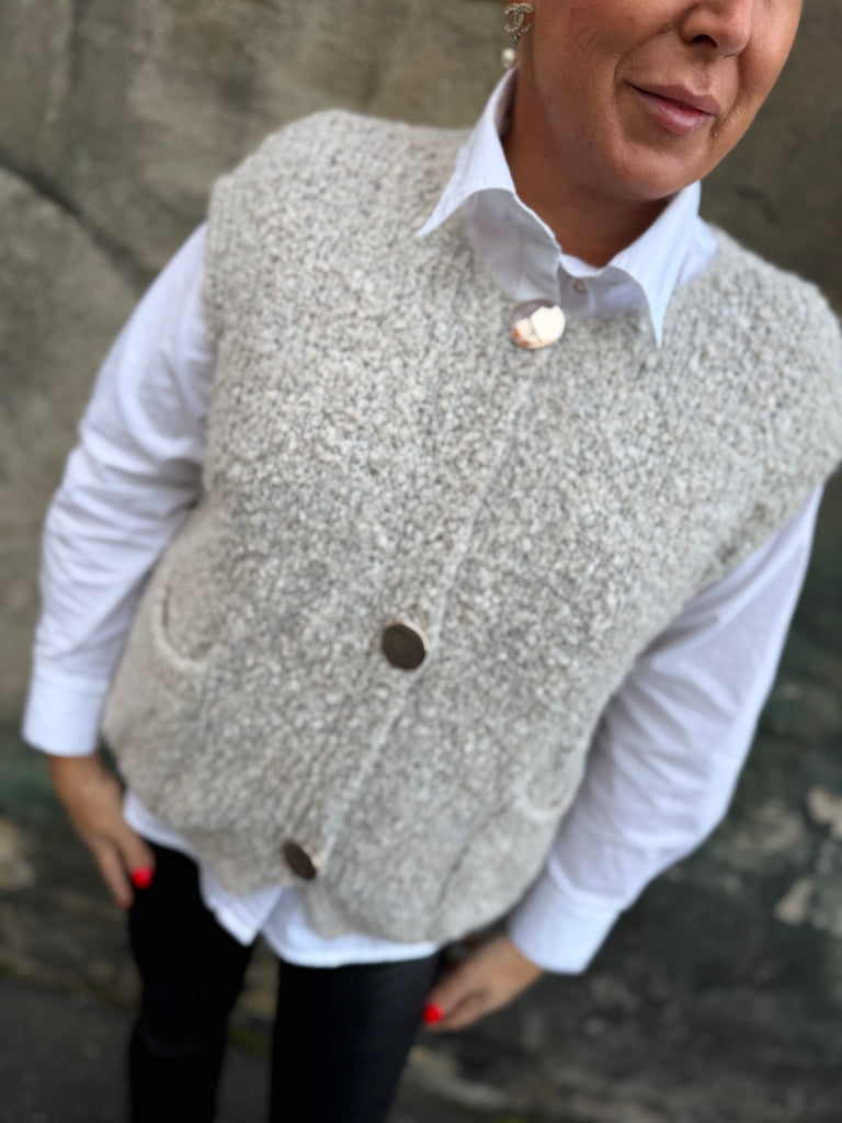 Boho Love B1225 strik vest grey