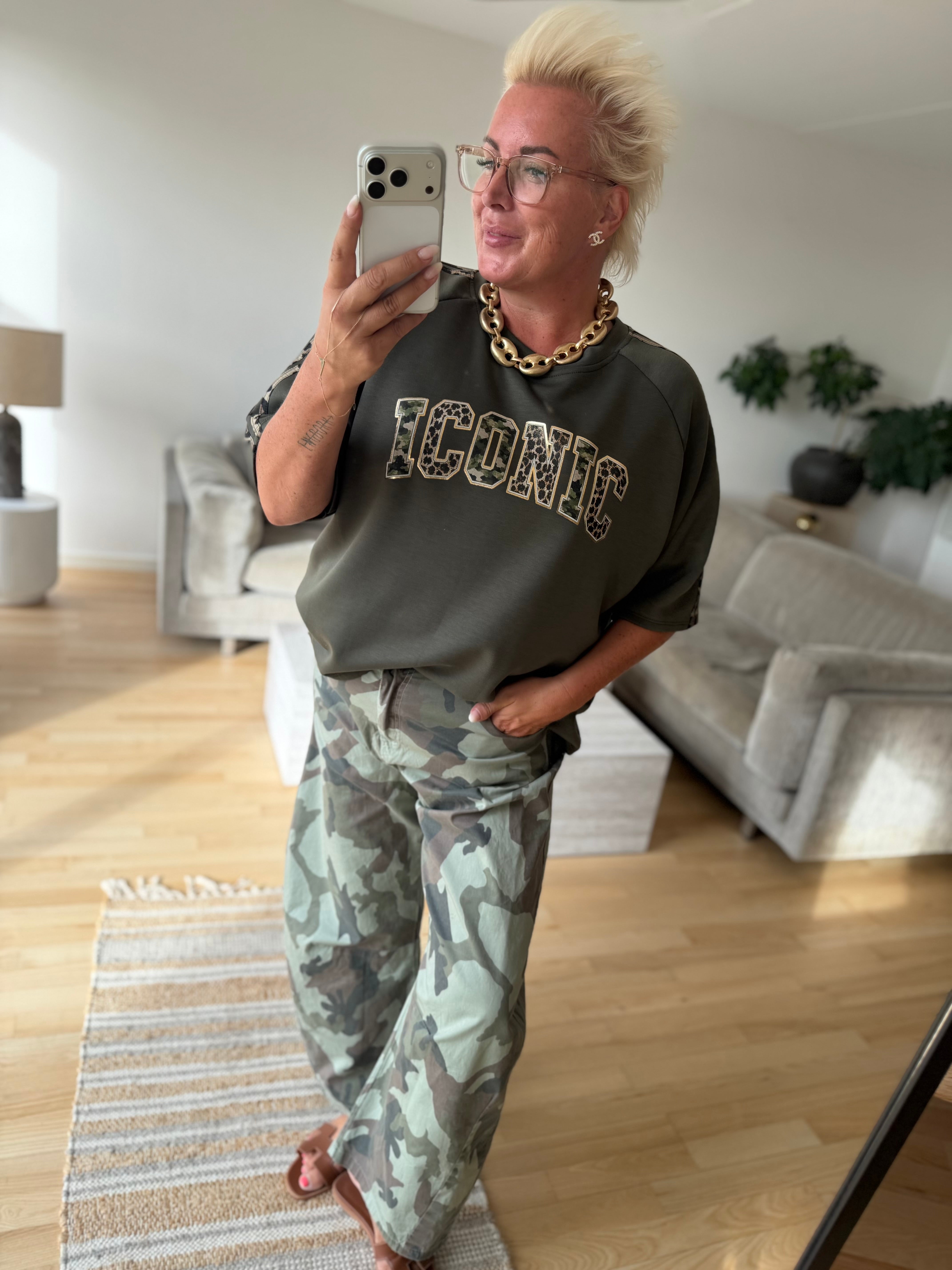 Iconic blouse olive