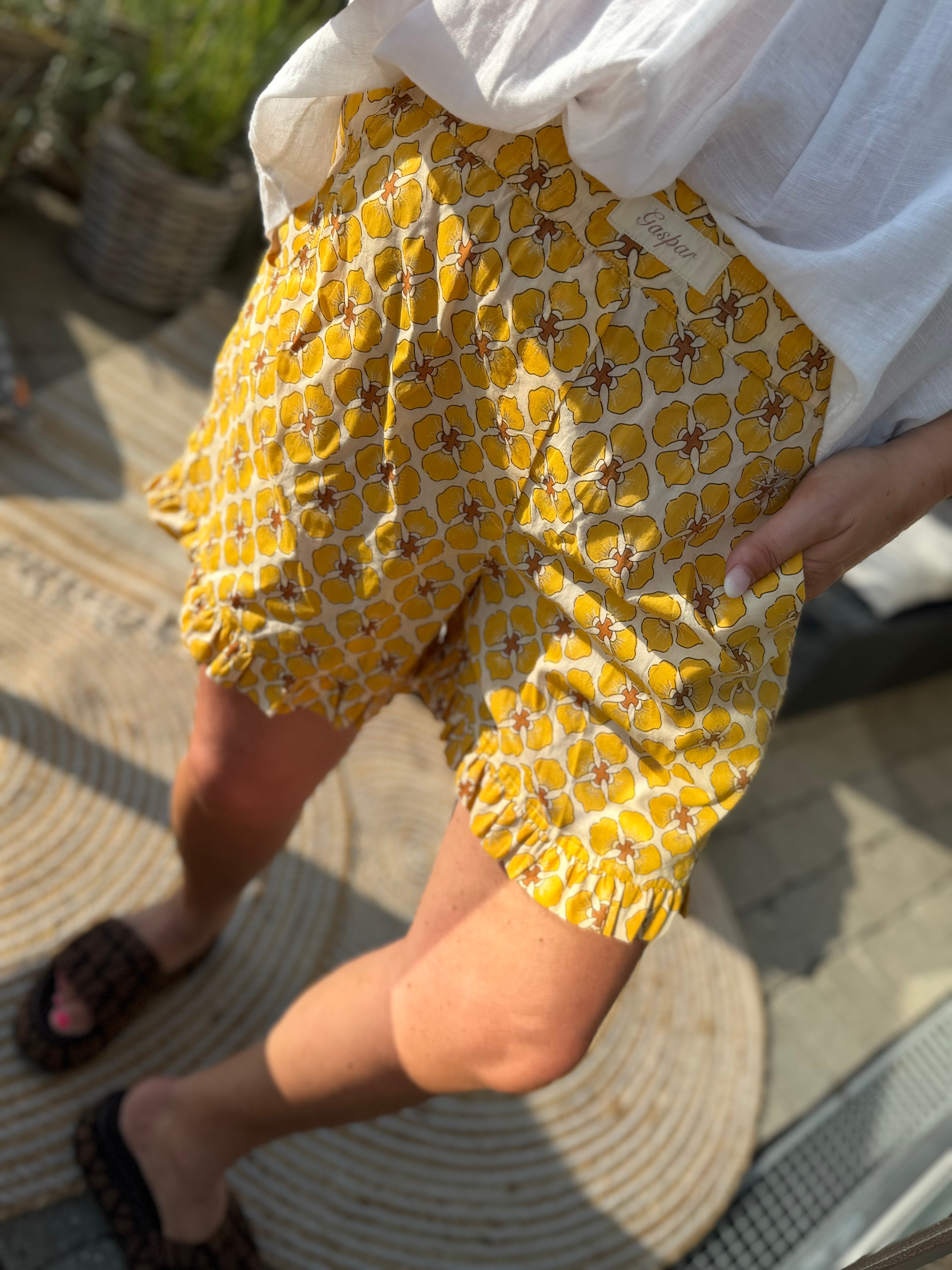 Gaspar 2601922 Honolulu frill shorts yellow