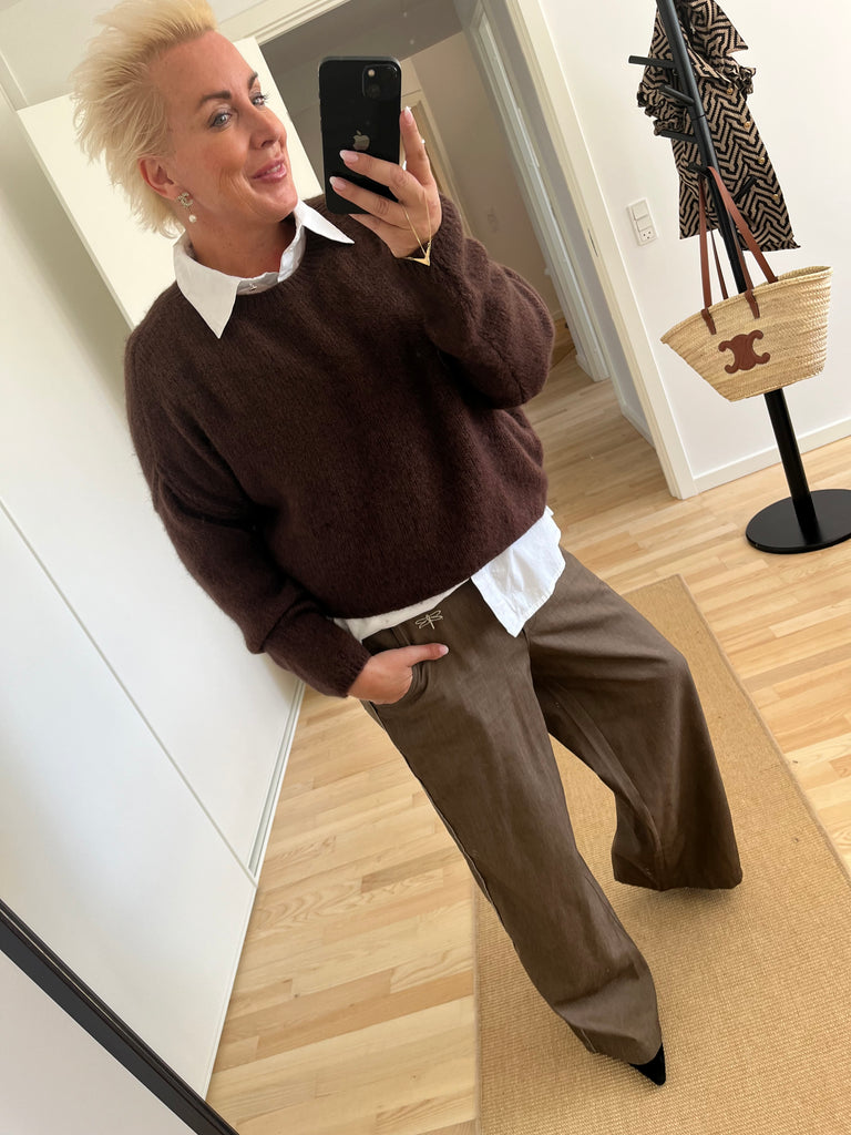 By Engbork Kirstine strik O brown