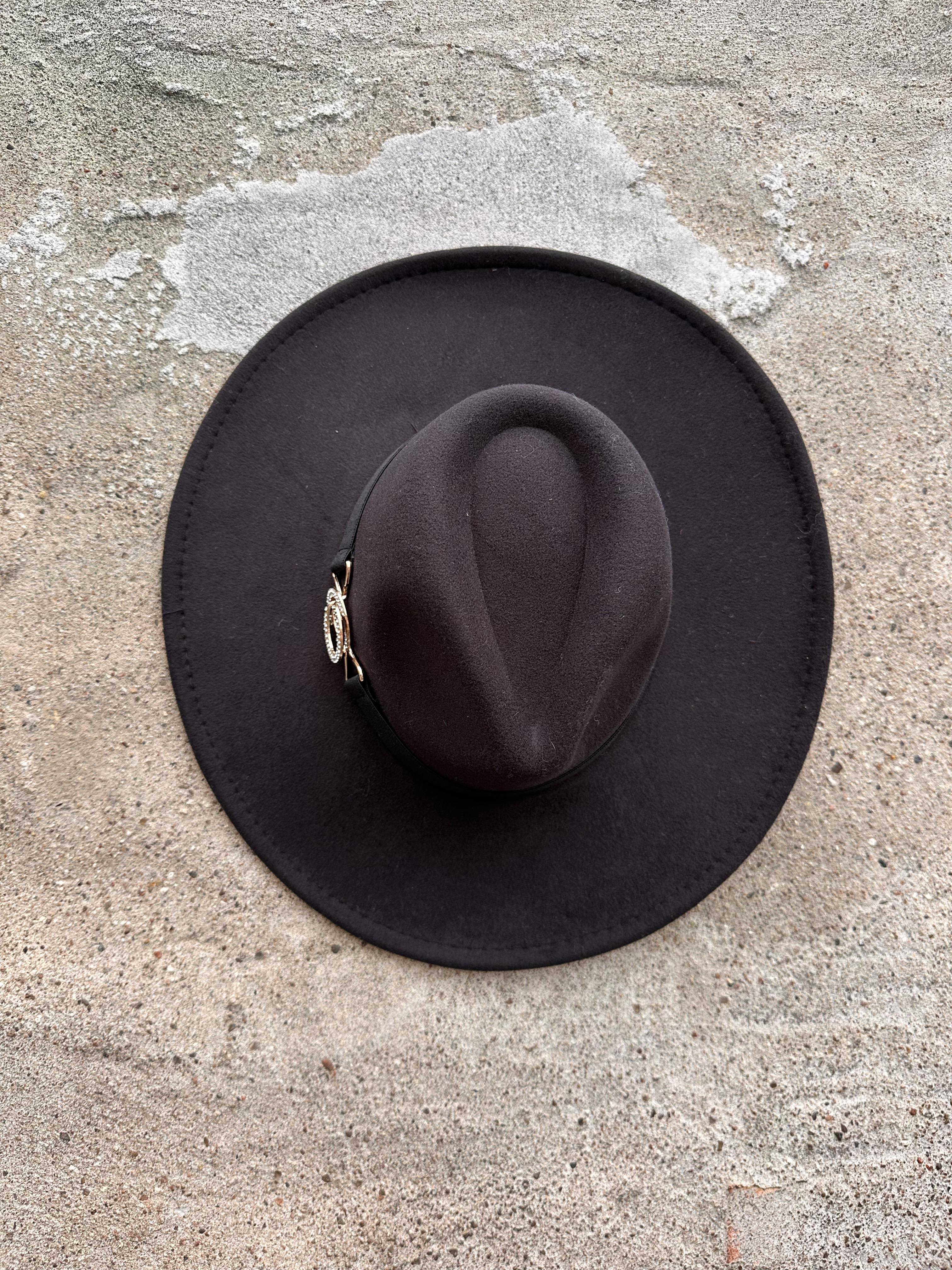 By Engbork Cherry hat Black