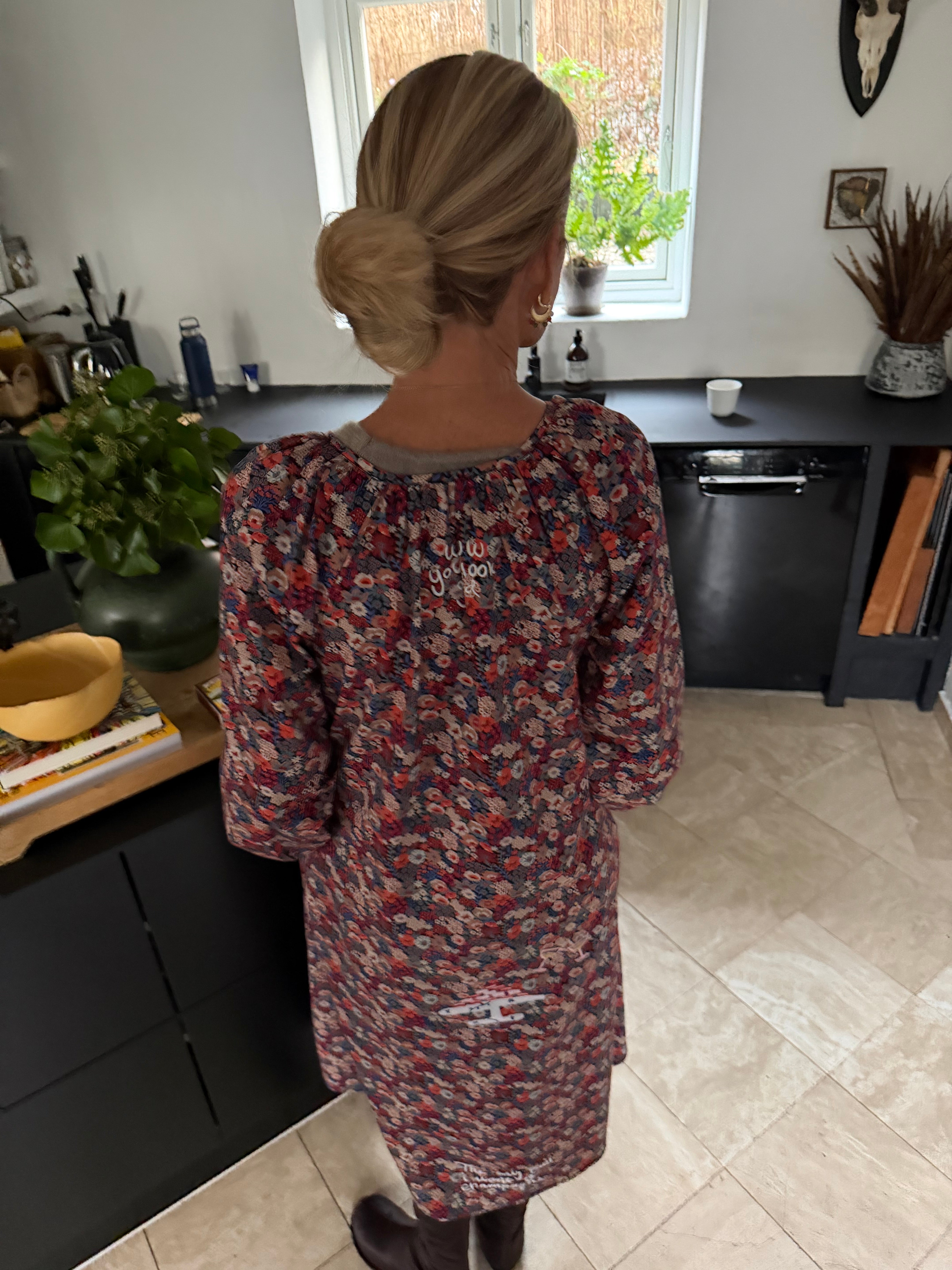 WAUW The Champagne dress flower