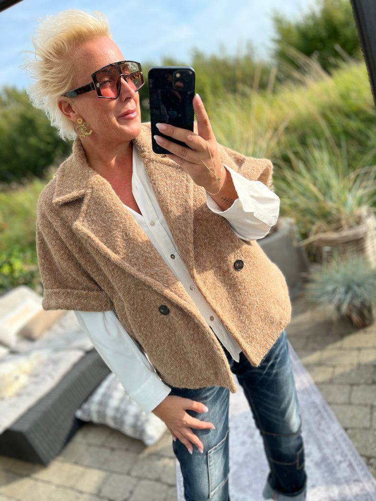 By Engbork Edith jakke SS camel